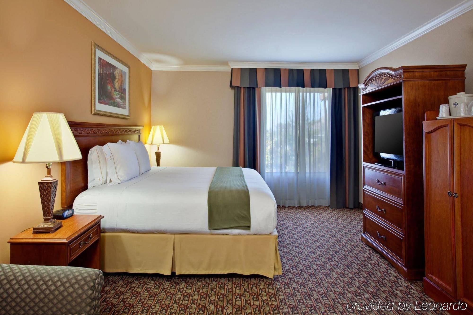 Hotel Xola Trademark Collection By Wyndham Moreno Valley Exterior foto